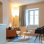 Chasa Fent, Sent Im Engadin アパート シュクオル